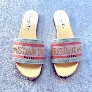 DIOR (Christian Dior) DWAY SLIDES Pink/Gold Size: 35/5